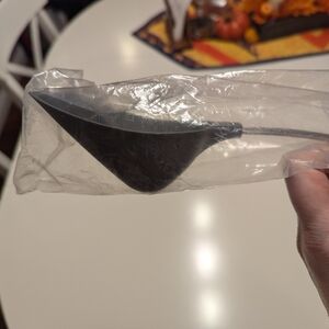 Pampered Chef Scoop and Serve Spatula. Brand new!